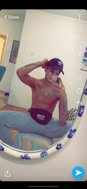 Prvi put isprobavanja gay seksa